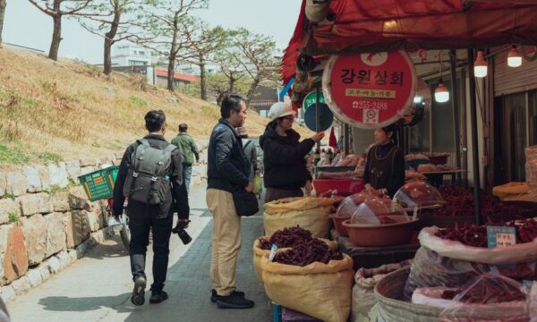 바로 먹을 수 있는 식사 또는 인스턴트 식품 패킷이 인기를 얻고 있는 이유는 무엇입니까?